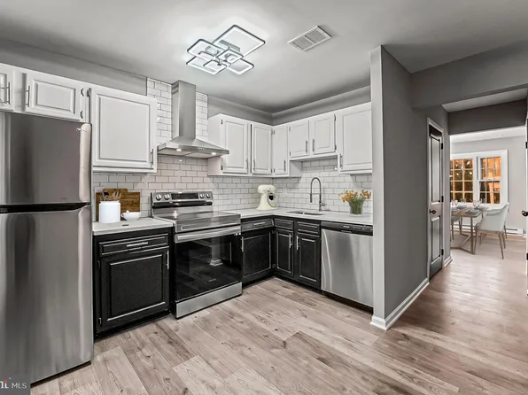 30 E Orndorff Dr, Brunswick, MD 21716