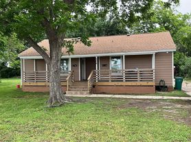 906 Eagle Ave, Pasadena, TX