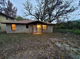 111 Mata Ln, Del Rio, TX 78840