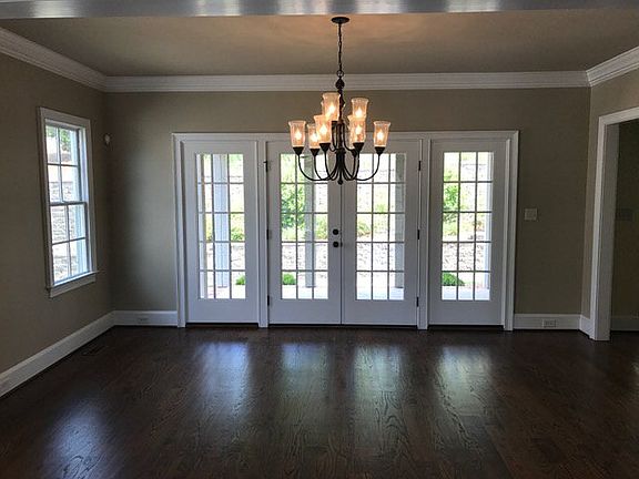 2nd image of 104 Hornsby Ln
