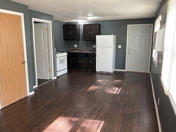 4th image of 137 Loraine Dr APT 302