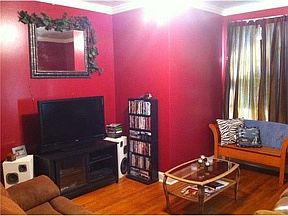 3rd image of 606 Avenue E