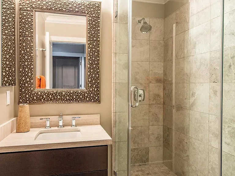 1820 Ash St — Photo 7