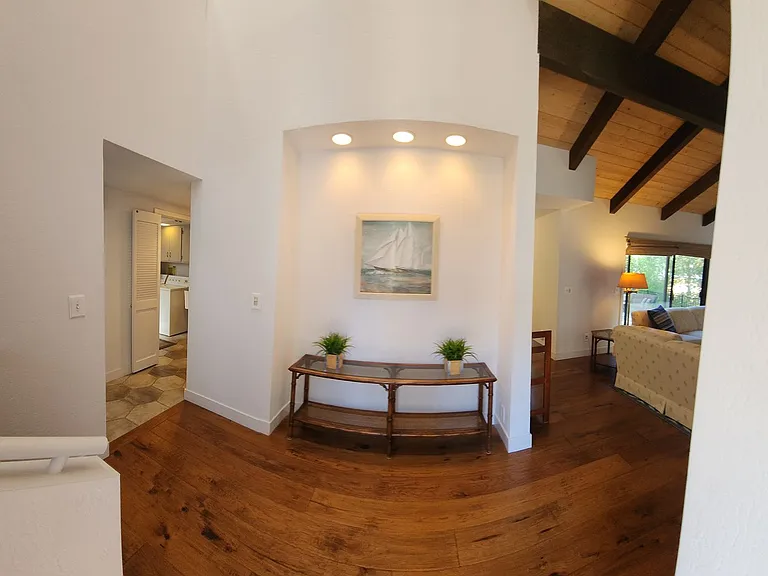 270 E Foothill Blvd — Photo 3