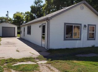 104 W 1st St, Maxwell, NE 69151
