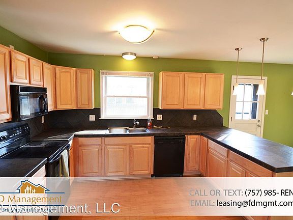 2nd image of 128 Sandpiper St