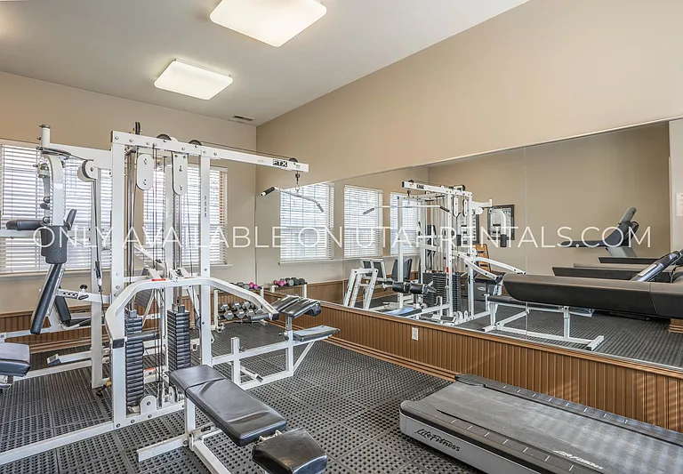 455 Belmont Pl #164-2 — Photo 8