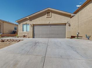 10827 Walnut Canyon Rd SW, Albuquerque, NM 87121