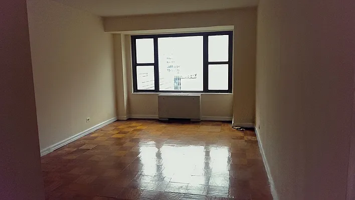 Rented by Manhattan Apartment Organization | media 44