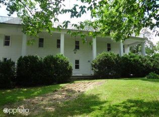 7100 Bull Run Post Office Rd, Centreville, VA 20121