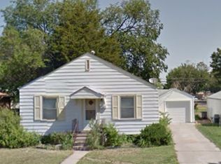 906 Starks Dr, Larned, KS 67550