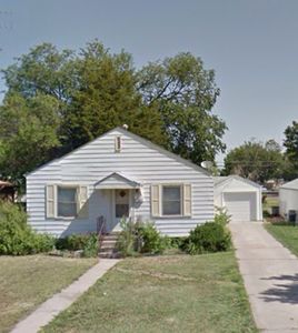906 Starks Dr, Larned, KS, 67550