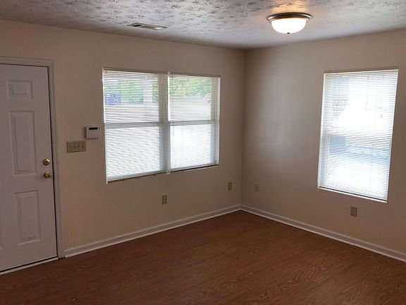 5th image of 715 Sheridan Ave