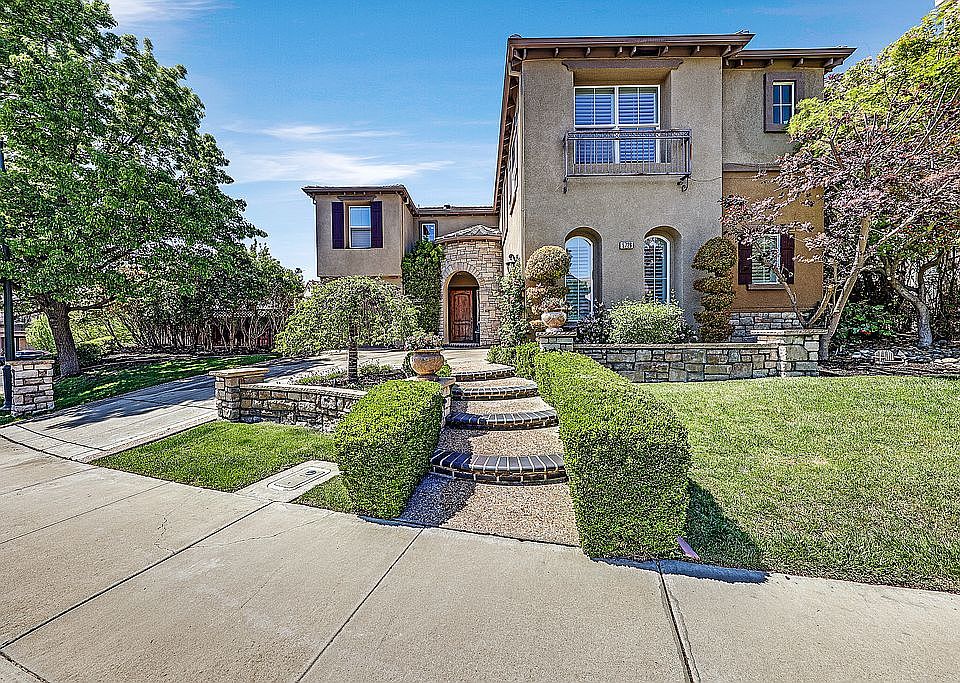 1st image of 5726 Penwood Ln