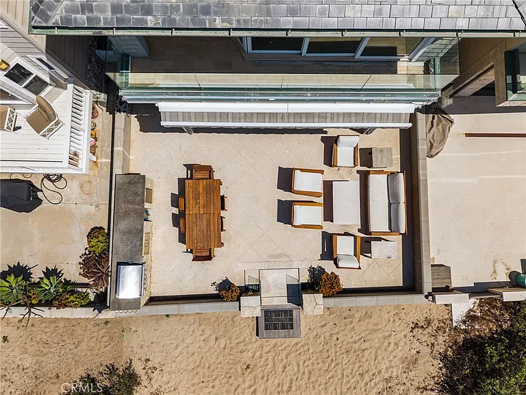 7304 W Oceanfront — Photo 32