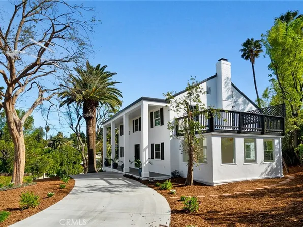 22620 Macfarlane Dr, Woodland Hills, CA 91364