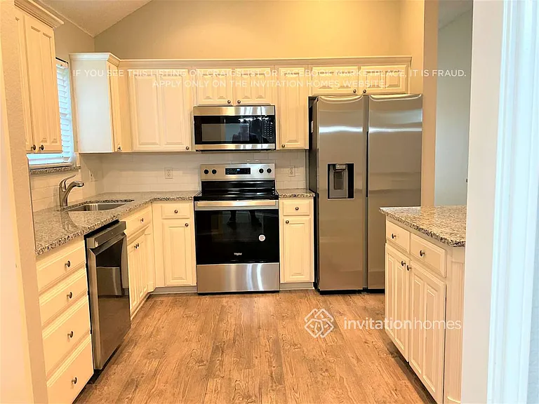 1117 Park Gln — Photo 6