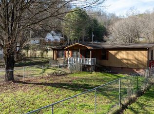 120 Conleys Creek Rd, Whittier, NC 28789