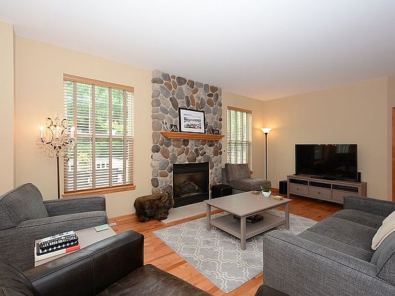 Family Room w/ Gas Fireplace