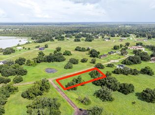 1601 Old Henry Ct, Angleton, TX 77515
