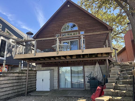 3rd image of 5733 Sandy Point Rd