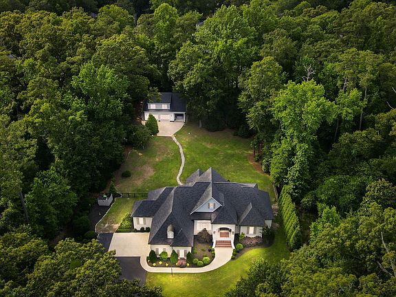 2nd image of 3508 Country Club Road