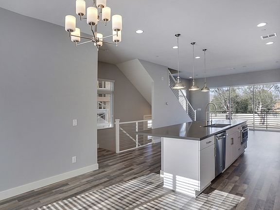 Dining area adjacent to kitchen