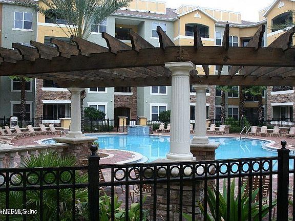 4th image of 8539 Gate Pkwy #9411