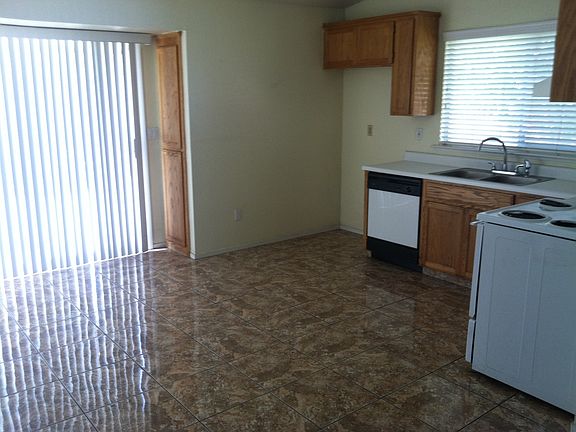 3rd image of 4483 Fosberg Rd