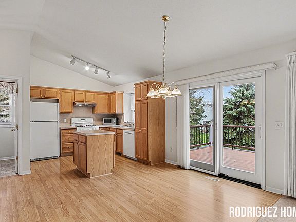 5th image of 3745 Lenters Dr