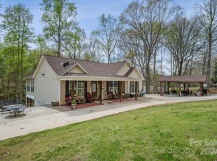 207 Olde Coach Ln, Crouse, NC 28033