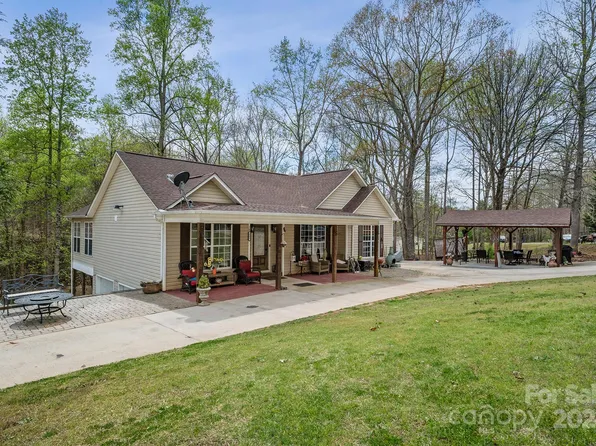 207 Olde Coach Ln, Crouse, NC 28033