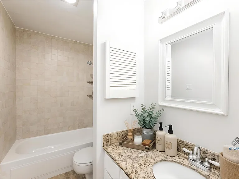 10047 Westpark Dr #49 — Photo 19