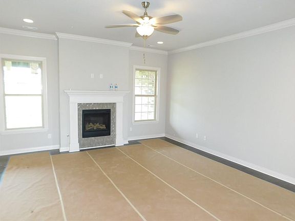 2nd image of 18351 Phelps Cir