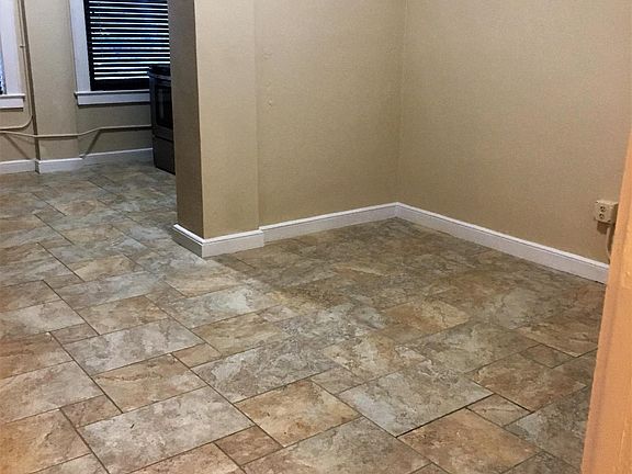 2nd image of 601 N Alamo St #202