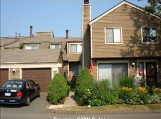 615 Longfellow Dr, Branford, CT 06405