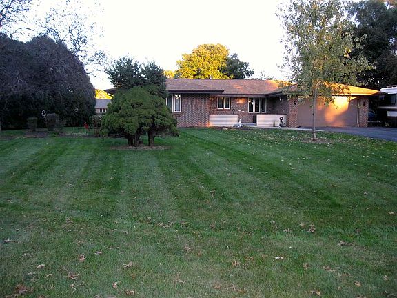 2nd image of 7037 Montmorency Dr
