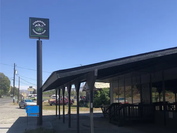 2358 A,B,C Elmway, Okanogan, WA 98840