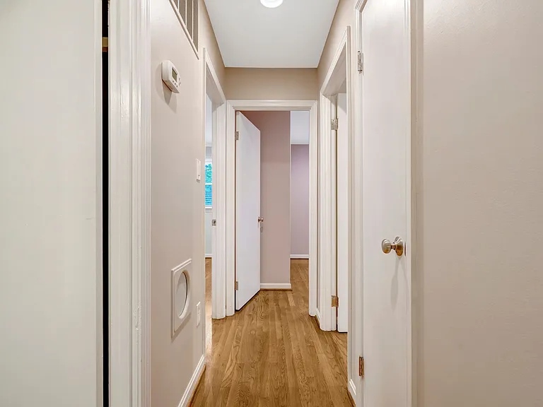6717 Reynard Dr — Photo 18