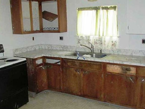 2nd image of 5227-5229 Faulk Dr