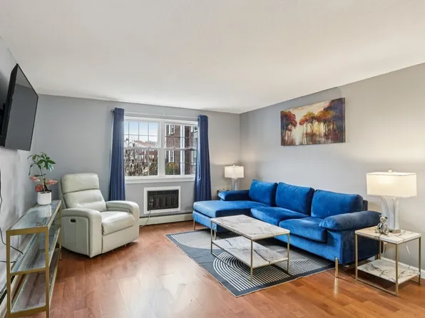 3 Drummer Rd APT B3, Acton, MA 01720
