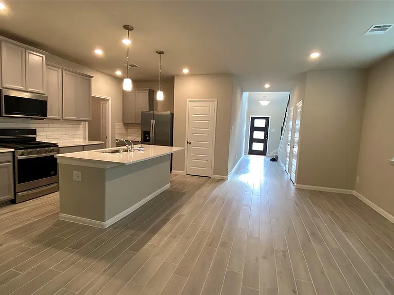 7059 Silverleaf Oak St — Photo 11