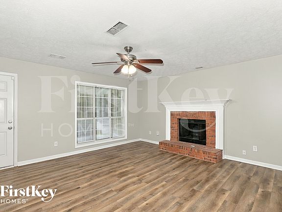 3rd image of 11685 Heritage Dr