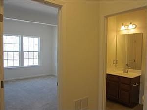 5th image of 7 Conway Cir