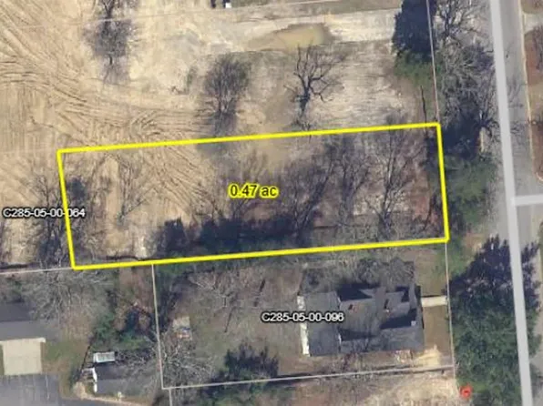 1301 Fair St, Camden, SC 29020