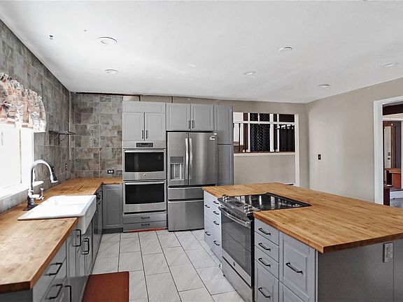 3rd image of 277 Houston Street