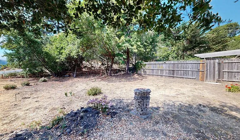 480 Washington Ct — Photo 6