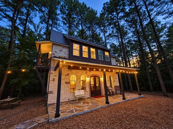 138 Carter Creek Ln, Broken Bow, OK 74728