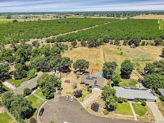 2nd image of 13643 Pinto Ln