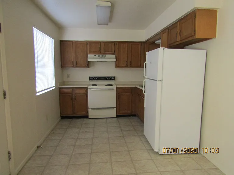 1270 Plain St — Photo 3